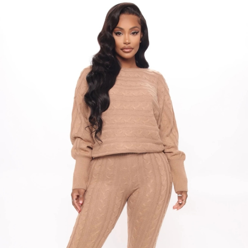 ⚡️Fashion Nova sweater set - Picture 13 of 16